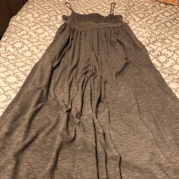 Grey jumper. - Picture 3 of 5